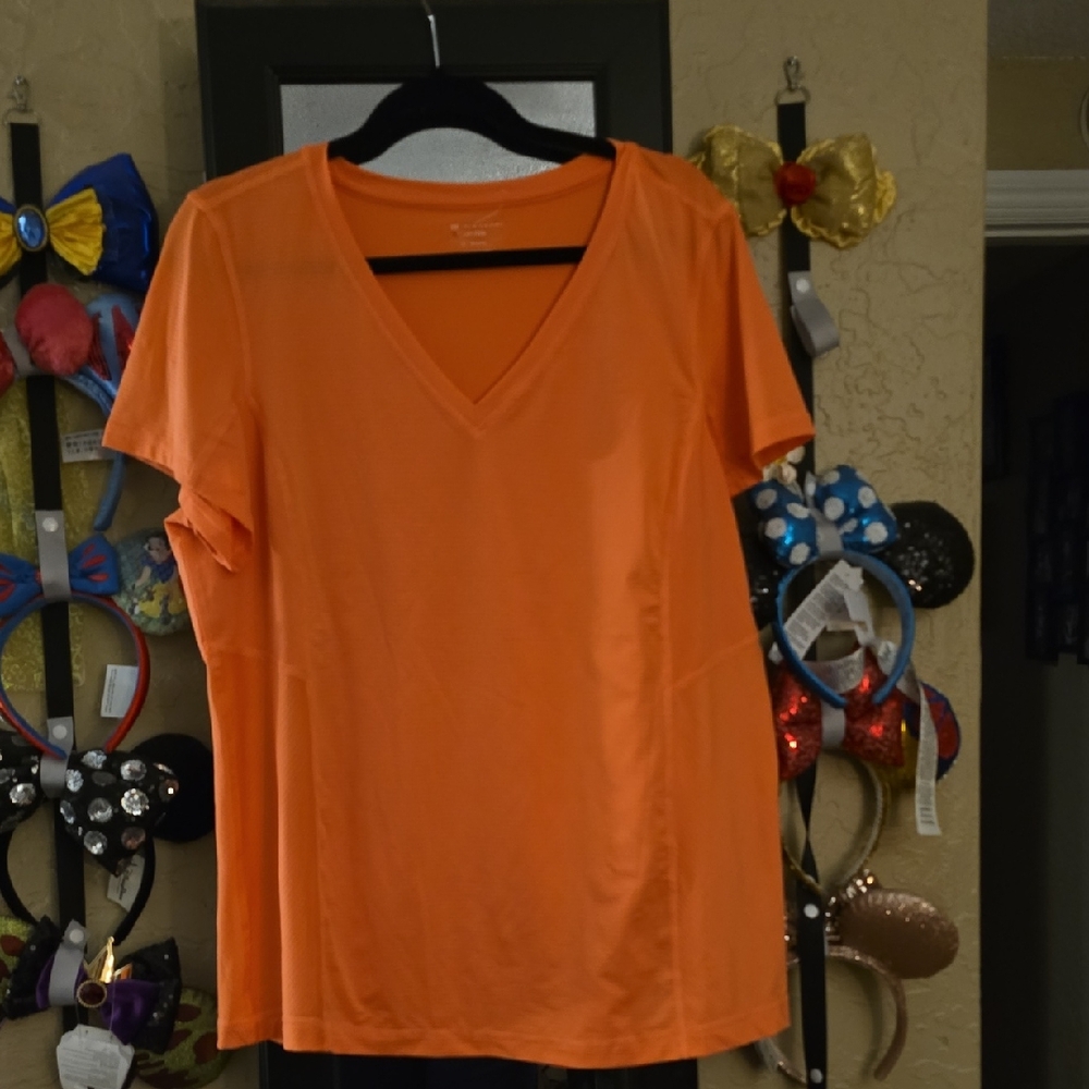 Tek Gear Women's Orange V-Neck Tee